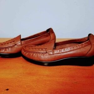 Men's Brown Loafers